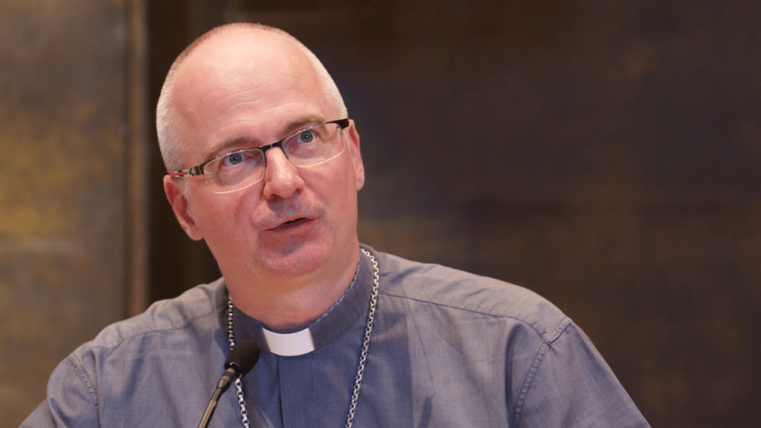 Obispo suizo prohíbe en su diócesis un grupo carismático