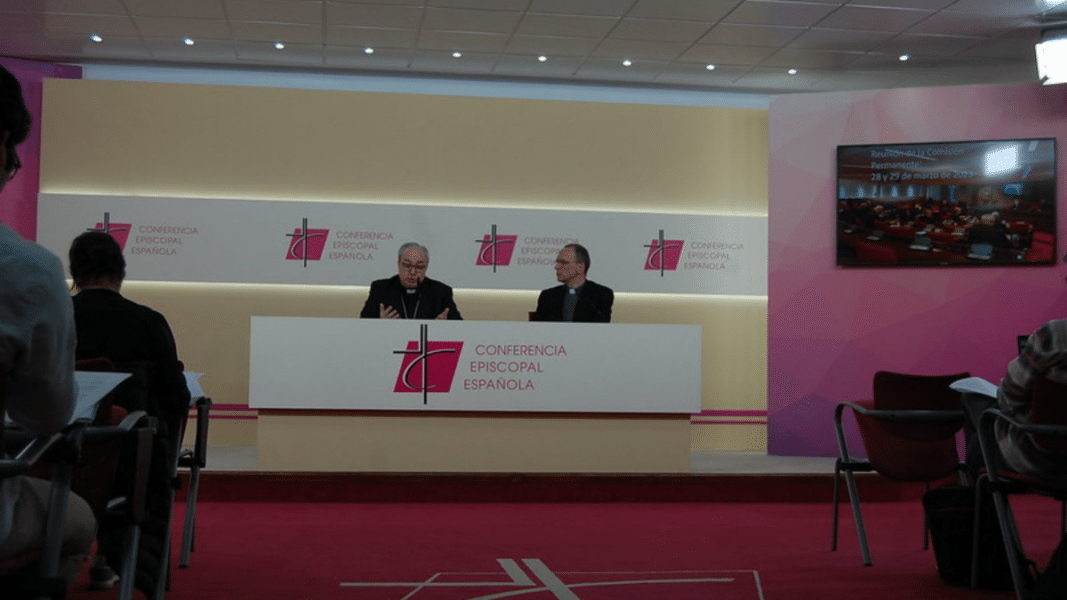 García Magán sobre los vientres de alquiler: «ser madre no es un derecho, es un regalo»