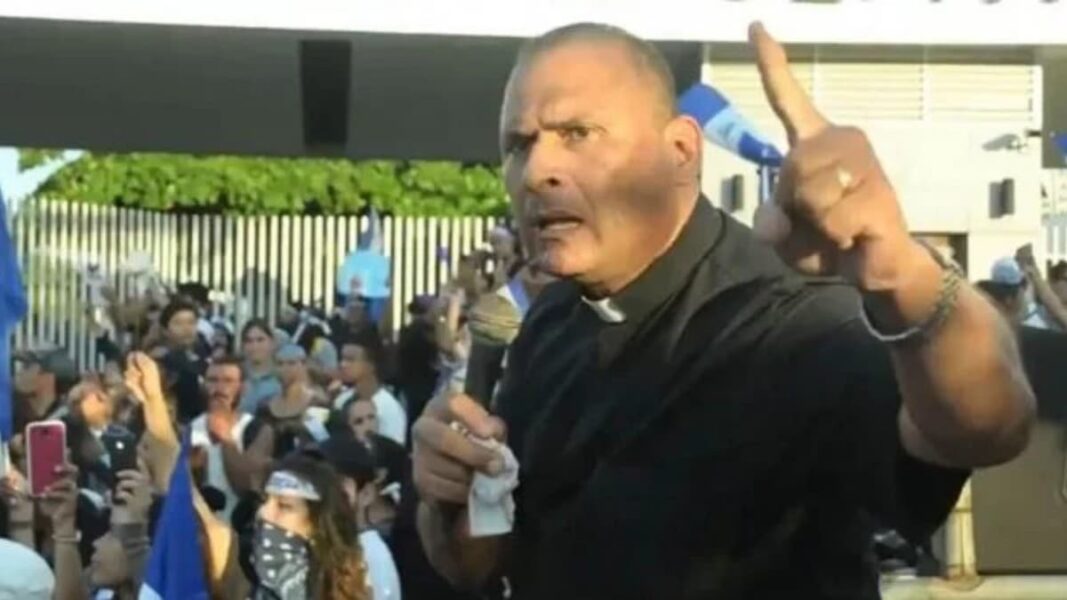 Sacerdote nicaragüense anima a sus hermanos a escribir directamente al Papa