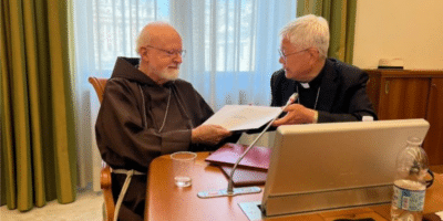El cardenal Sean Patrick O’Malley con el cardenal Lazarus You Heung-Sik