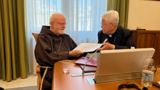 El cardenal Sean Patrick O’Malley con el cardenal Lazarus You Heung-Sik