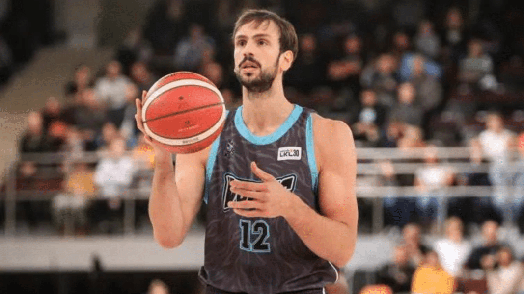 Marcos Delía: jugador de baloncesto, católico practicante y preocupado por la situación de la Iglesia