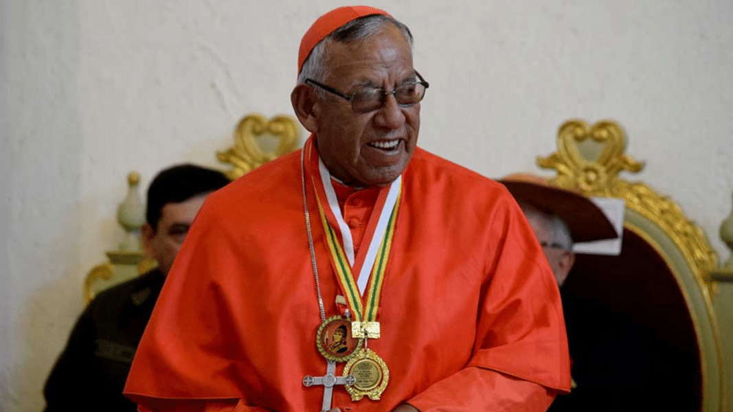 El cardenal Toribio Porco desmiente que esté casado y tenga un hijo