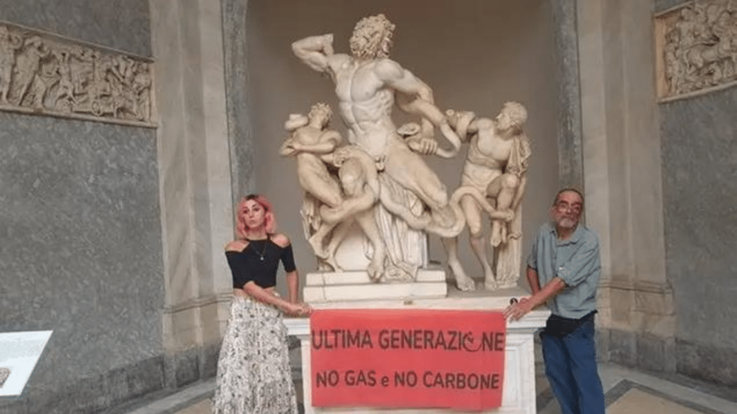 El Vaticano condena a los ultras climáticos que causaron daños en los Museos Vaticanos