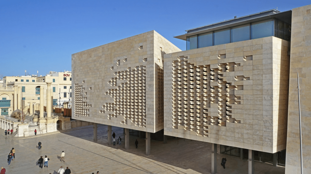 Malta aprueba el aborto en caso de peligro para la madre