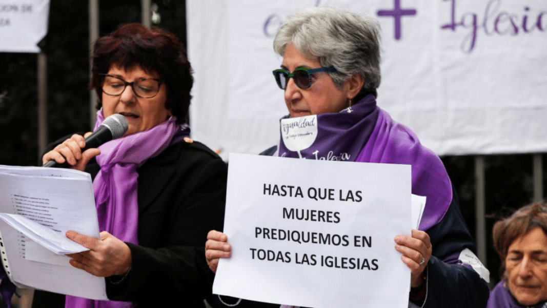 La descomposición ecológica, feminista y fraterna de la vida religiosa