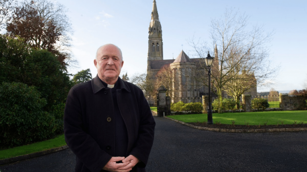La preocupante predicción de un obispo irlandés: solo quedarán 10 sacerdotes para cubrir 85 iglesias dentro de 20 años
