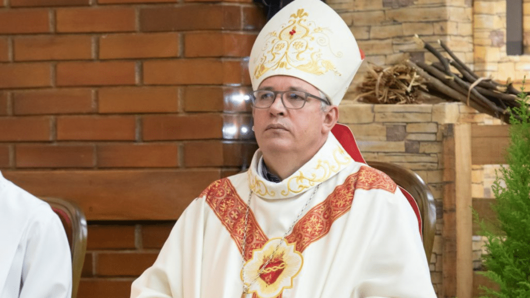 Arzobispo brasileño justifica haber dado la comunión a la máxima autoridad musulmana del país