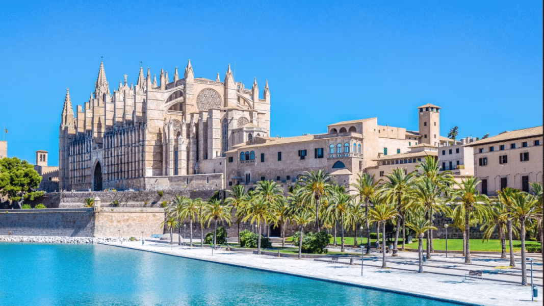 Cinco curiosidades de la Catedral de Mallorca, joya arquitectónica de Palma