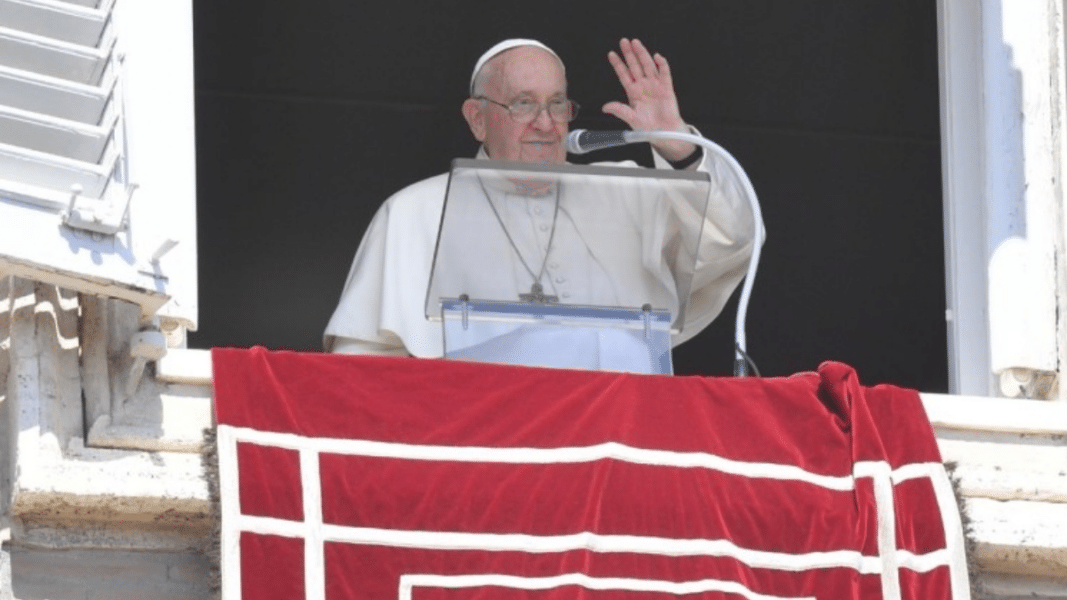 El Papa: «Señalar con el dedo no es bueno»