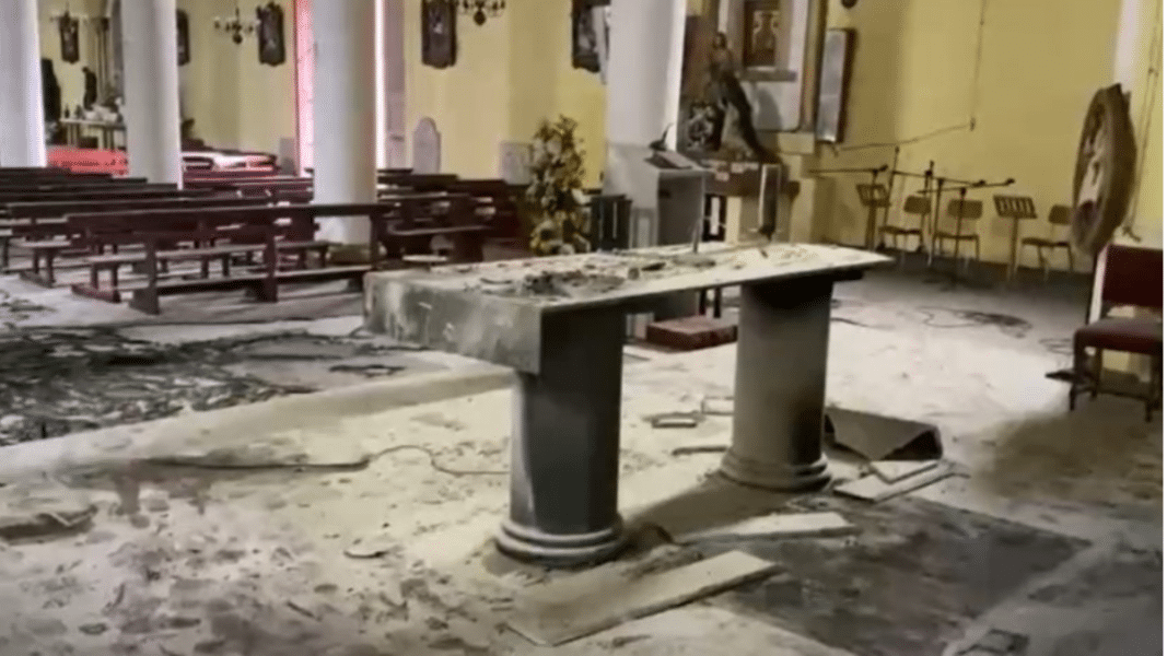 Incendian una iglesia en Chile