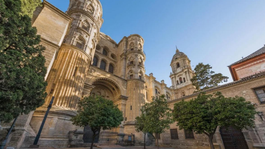 El obispo de Málaga aparta al sacerdote denunciado por acoso a una mujer