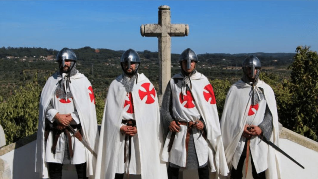 Una asociación de templarios demanda al Papa y le piden la rehabilitación de la Orden como prelatura personal