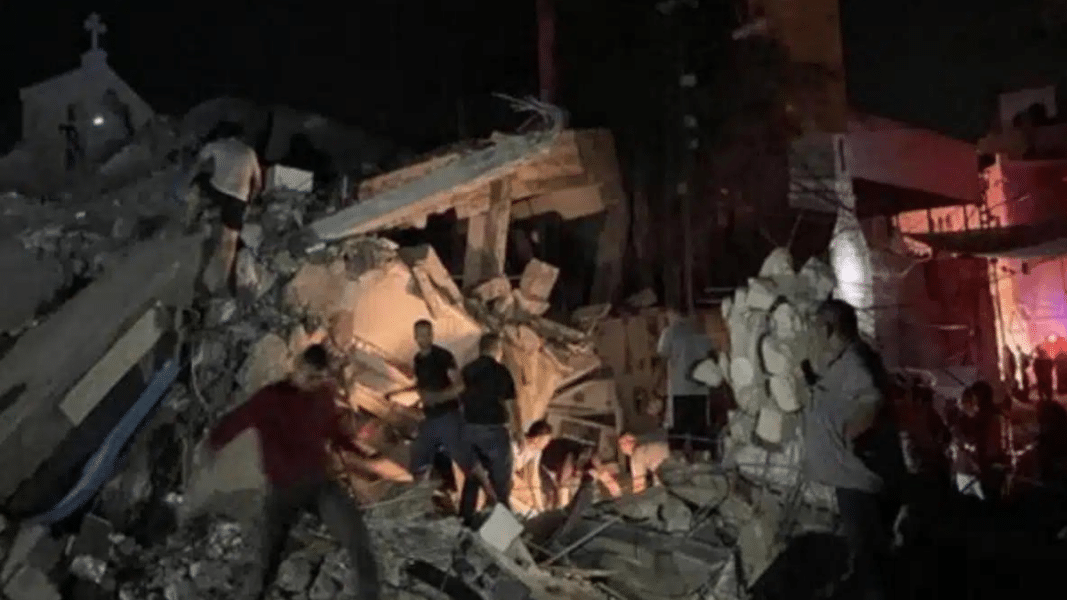 Bombardean una iglesia ortodoxa en Gaza