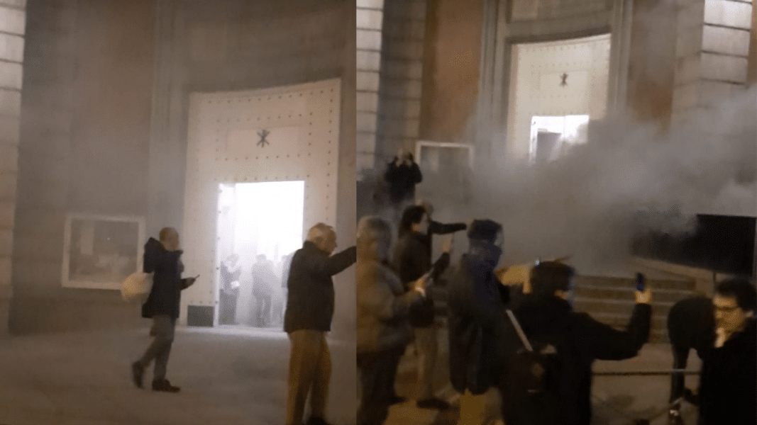 La parroquia del Inmaculado Corazón de María de Madrid se convierte en el refugio de los manifestantes ante los ataques con gas de la policía