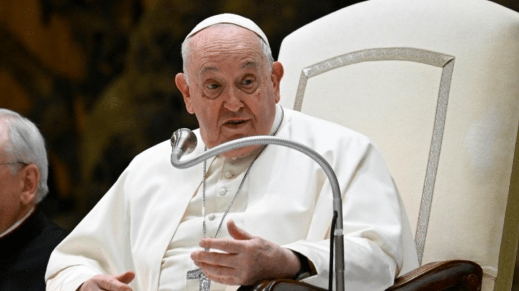 Francisco: “Una Iglesia obsesionada por sí misma enferma de autorreferencialidad”