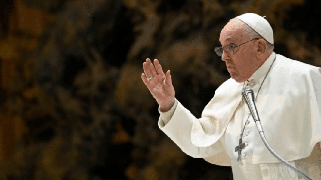 El Papa defiende que «el placer sexual, que es un don de Dios, se ve socavado por la pornografía»