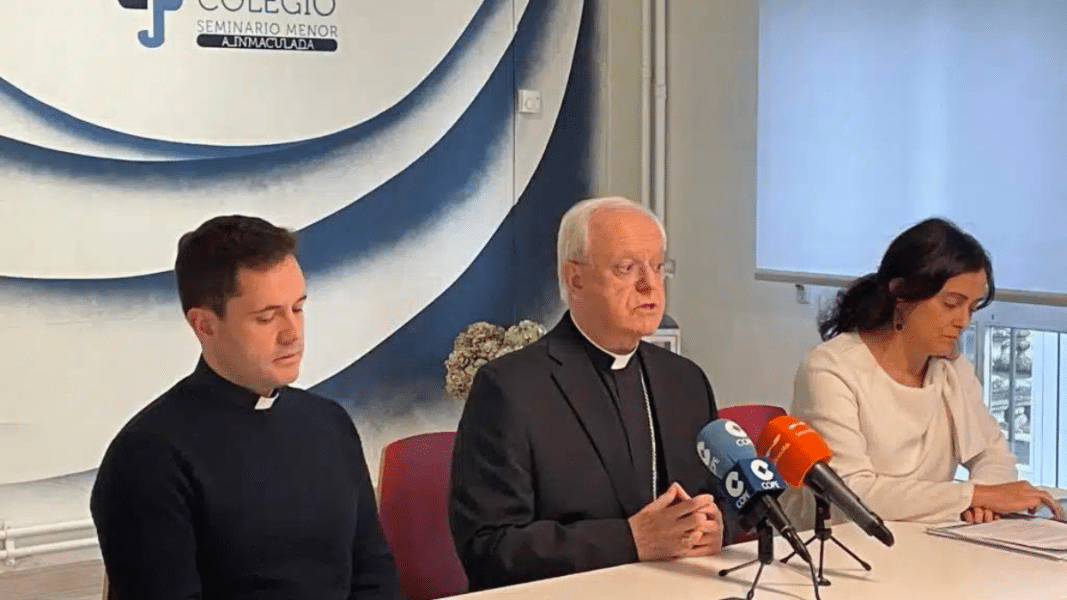 El seminario menor de Ourense aceptará alumnas el próximo curso