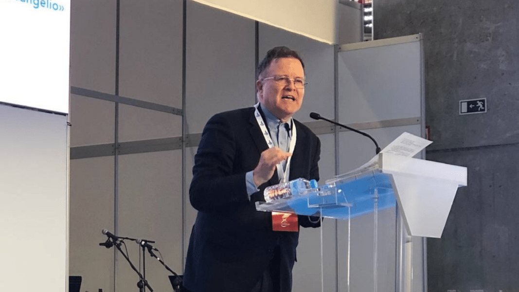 Un cura de Barcelona publica un libro en defensa del celibato sacerdotal opcional