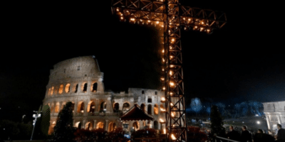 Vía Crucis Coliseo