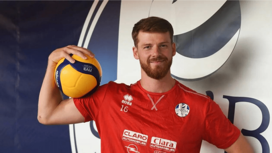 De campeón de Voleibol en Francia a sacerdote en de los Canónigos Regulares de la Madre de Dios