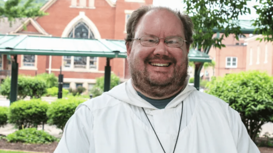 Eremita aprobada por su obispo se declara transexual en EE UU