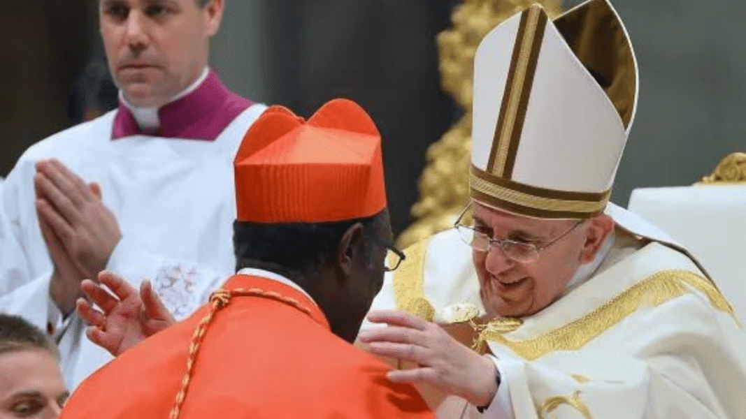 Muere el cardenal Kelvin Edward Felix