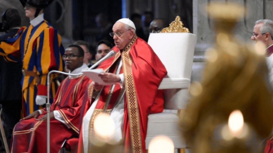 El Papa pide «construir una Iglesia y una sociedad de puertas abiertas»
