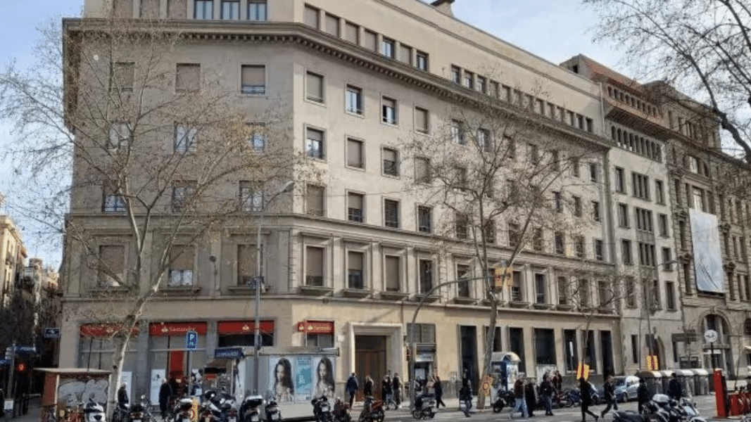 Ex alumnos de los Escolapios de Cataluña acusan de abusos a nueve sacerdotes