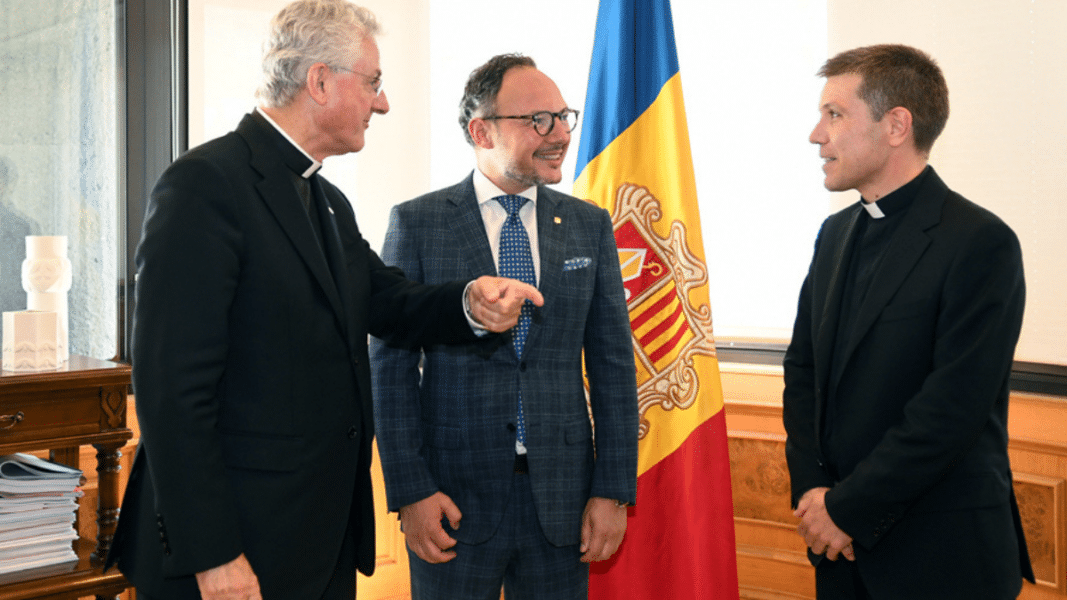 León pone fin al mandato del copríncipe Vives