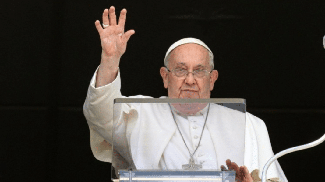 El Papa alerta del peligro del «activismo» que desemboca en la «dictadura del hacer»