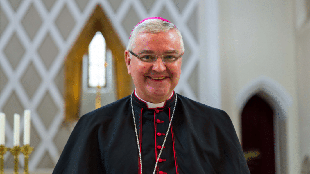 El arzobispo Mark O’Toole anuncia la unificación de las diócesis de Cardiff y Menevia