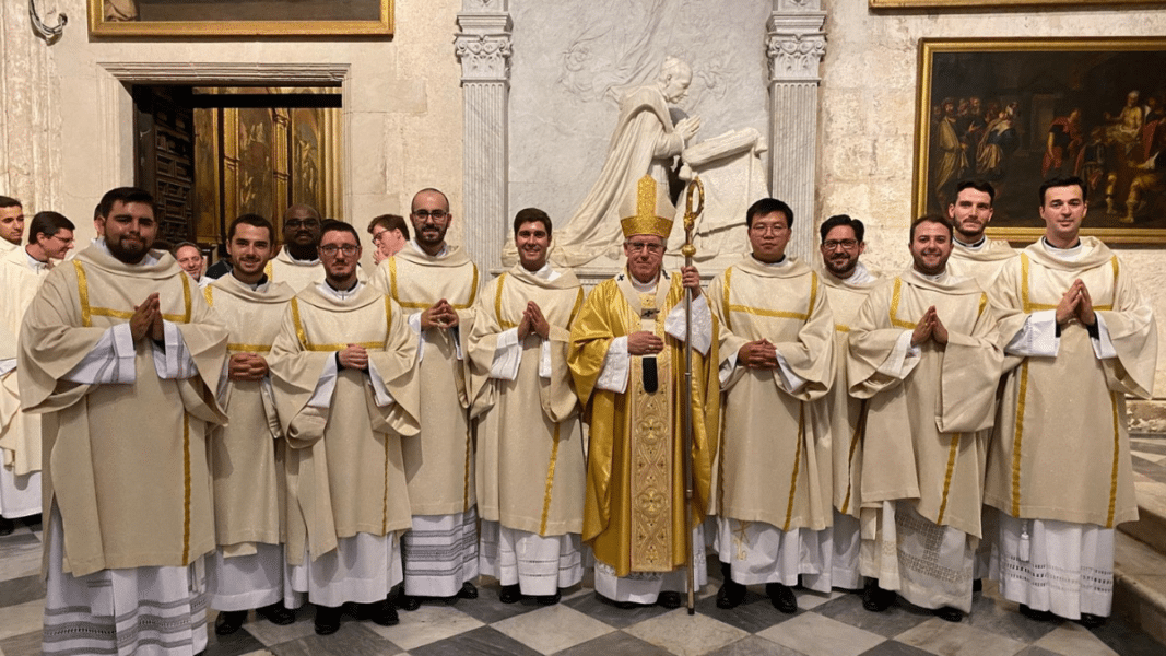 La Archidiócesis de Sevilla celebra la ordenación de once nuevos diáconos