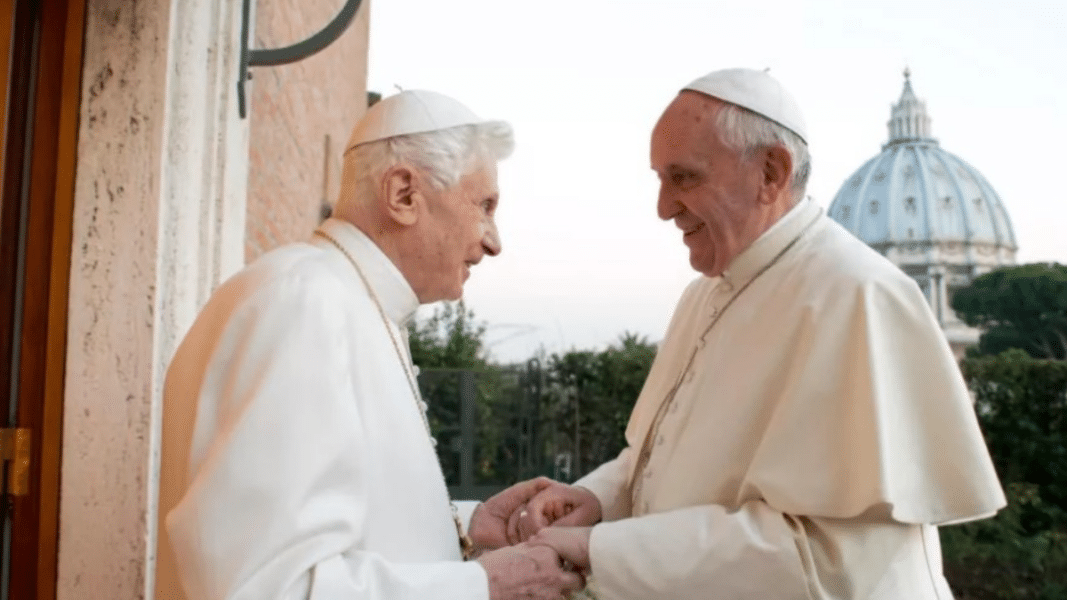 Después de todo, sólo era el papa