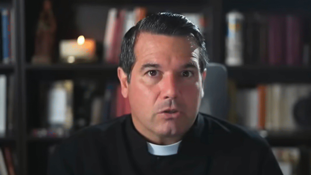 P. Javier Olivera: «No hay caridad si uno miente, si uno termina prostituyendo la verdad»