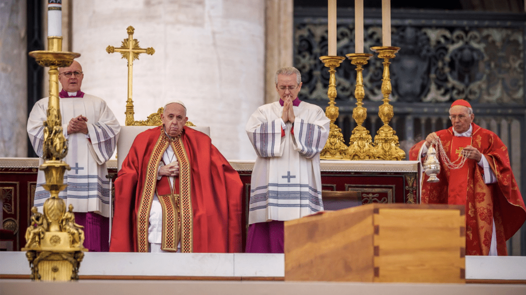 León XIV y la restauración de la unidad herida