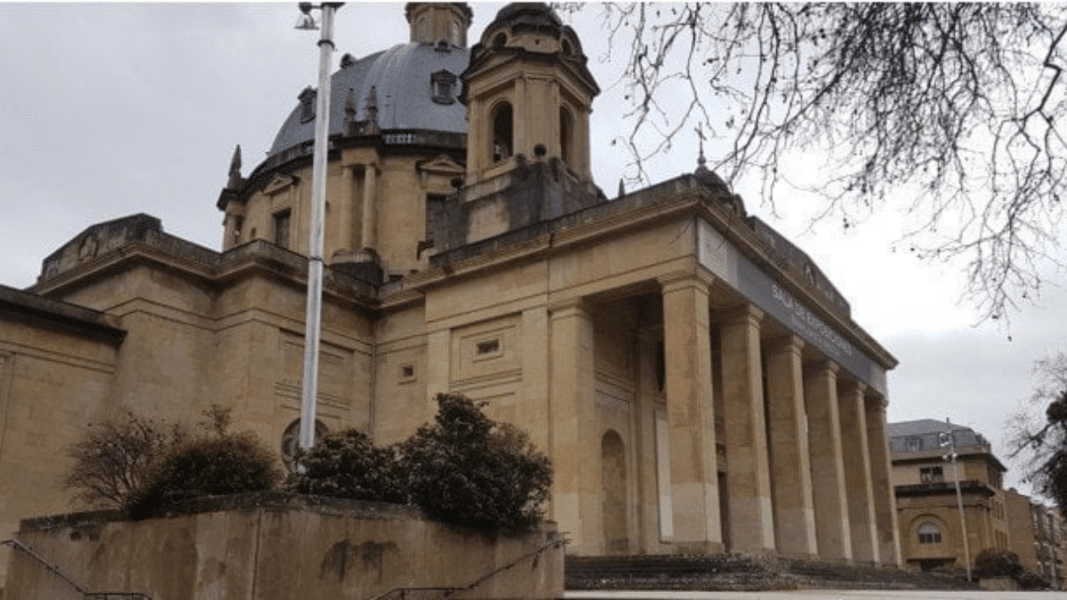 Socialistas y proetarras pactan destrozar el Monumento a los Caídos en Pamplona