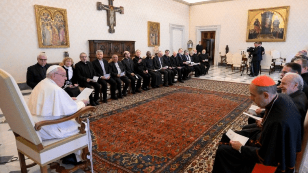 El Papa Francisco con la Comisión Teológica Internacional