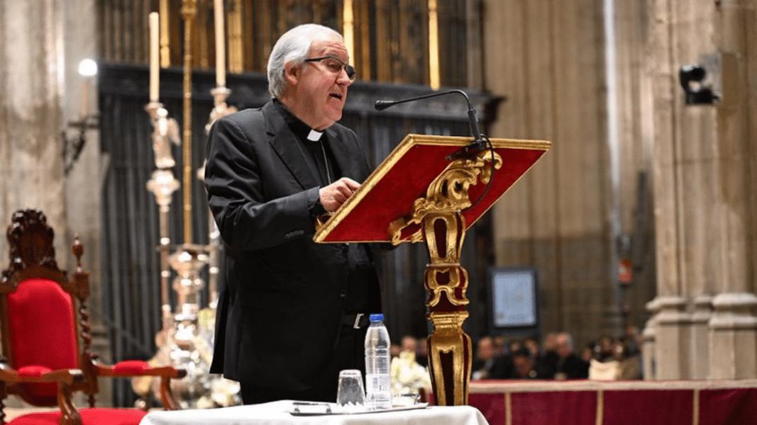 Saiz Meneses clausura el II Congreso de Hermandades: «La formación cristiana debe ser una prioridad en las hermandades»