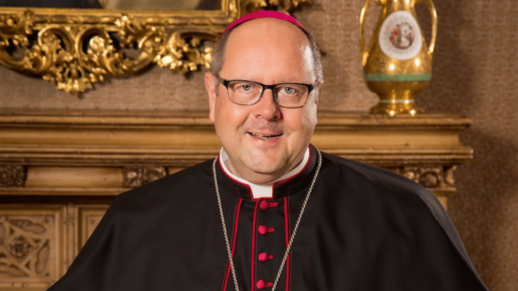 El consejo navideño de un obispo de EE.UU a sus fieles: hacer quince minutos de oración al día