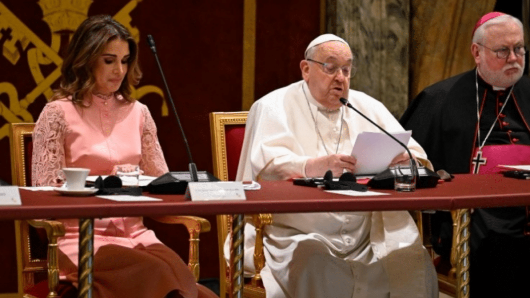 El Papa denuncia que la cultura del descarte «sacrifica la vida naciente mediante la práctica homicida del aborto»