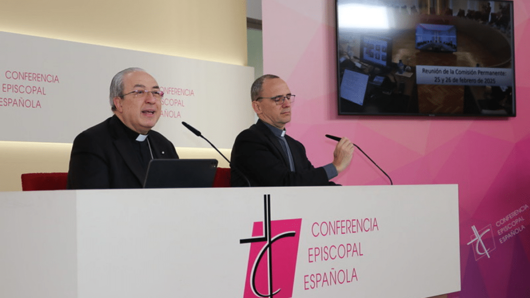 César García Magán durante la rueda de prensa