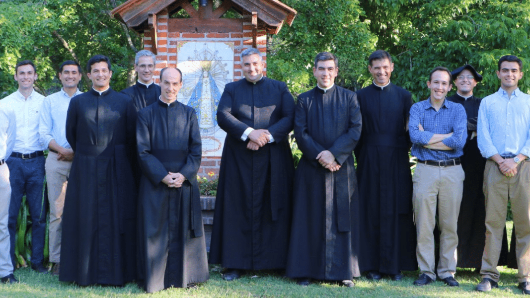 El instituto Miles Christi reconoce que la disolución supone un «momento complejo y doloroso»