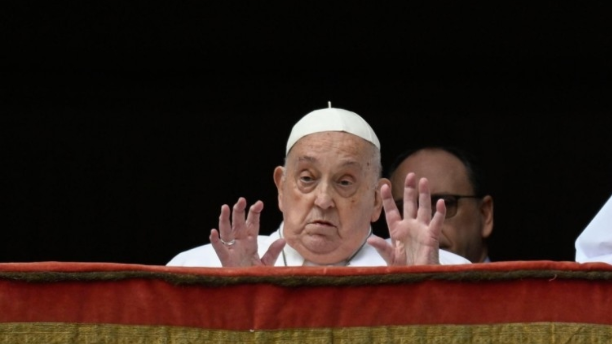 El Papa Francisco durante la bendición "Urbi et Orbi"