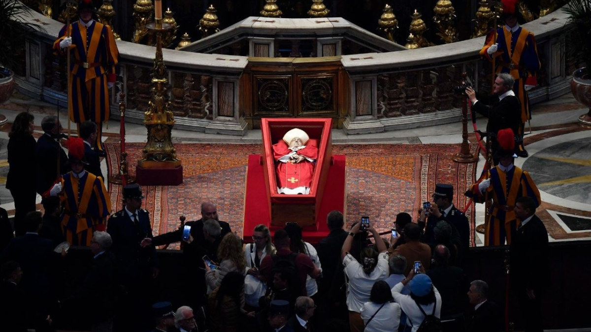 Féretro Papa Francisco