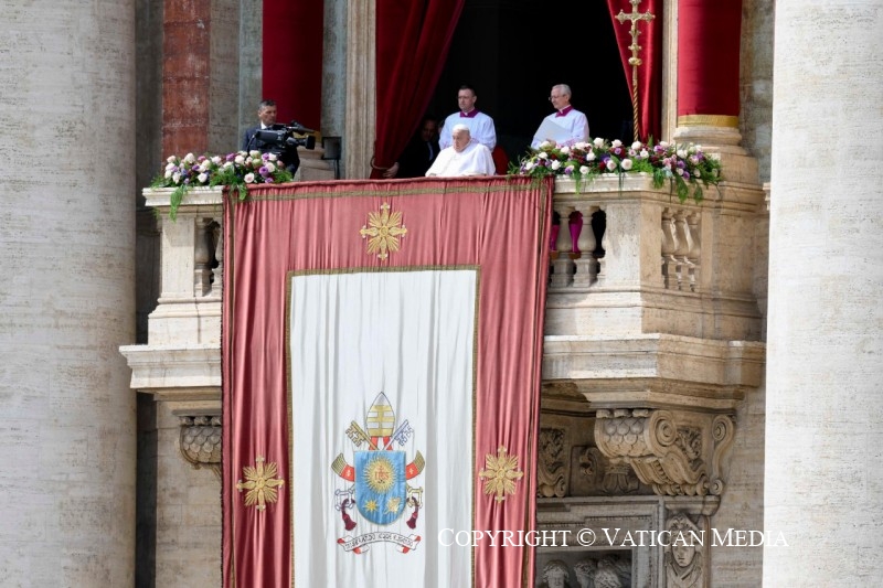 Papa Francisco durante la bendición Urbi et Orbi