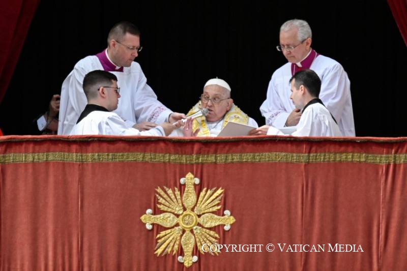 Papa Francisco durante la bendición Urbi et Orbi