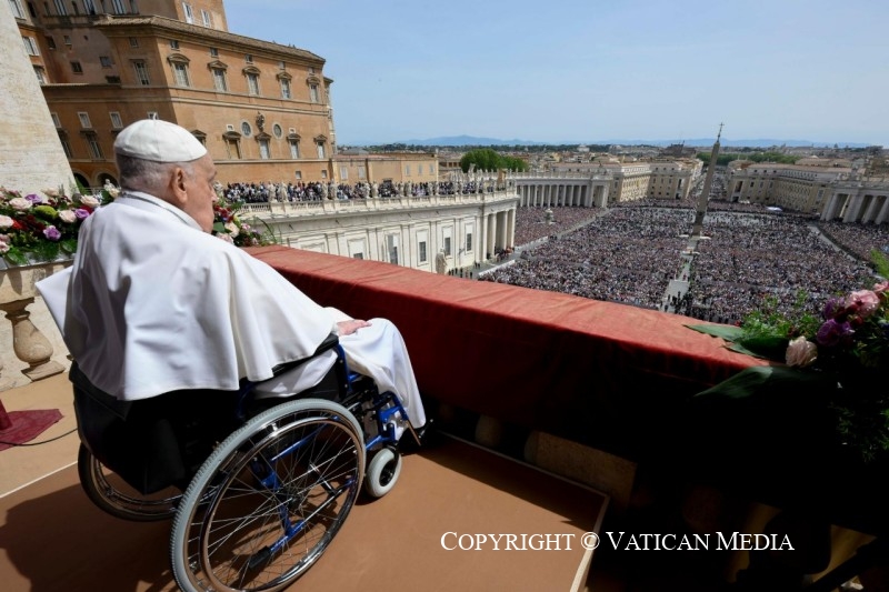 Papa Francisco durante la bendición Urbi et Orbi