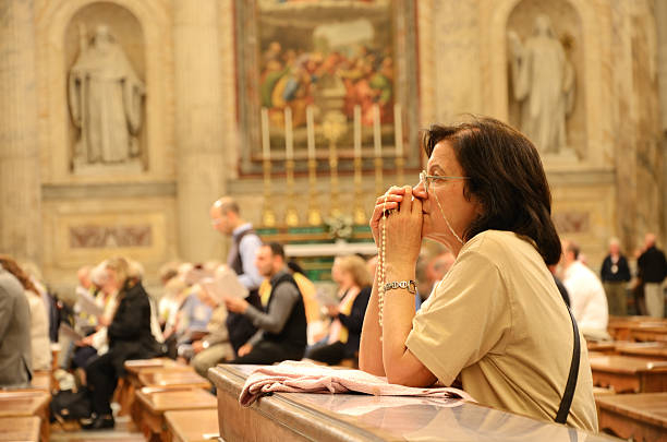 Os grandes pratos e a separação do bem e do mal na Igreja.
