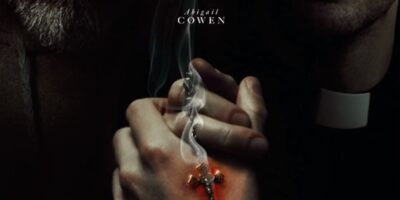 Póster de la película The Ritual con Al Pacino y Dan Stevens interpretando a sacerdotes